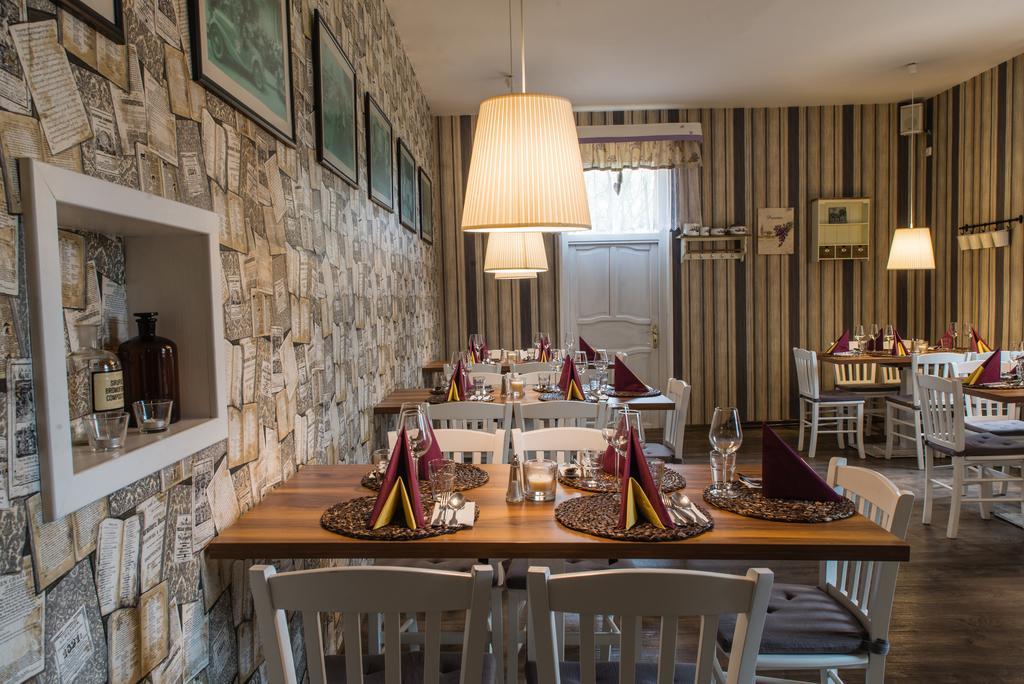 Restaurace Stara Lipa Hotel Ceska Lipa Exterior photo